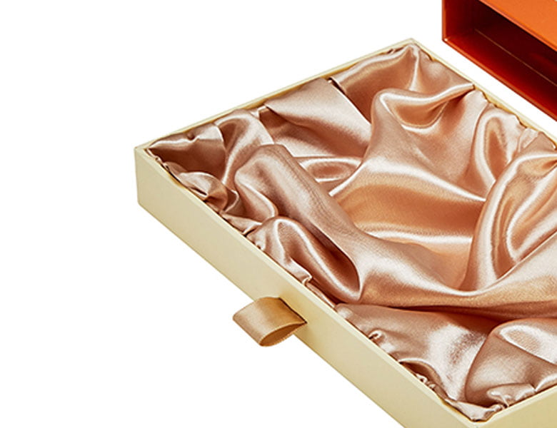 Satin-lined insert for luxury presentation packaging